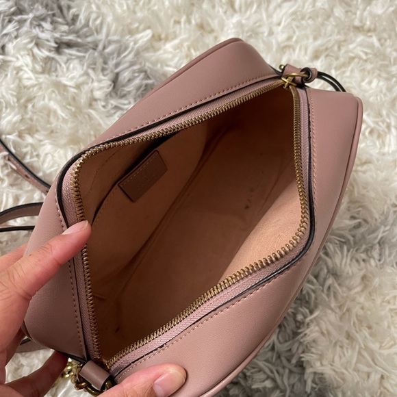 Gucci GG MARMONT SMALL MATELASSÉ SHOULDER BAG - Picture 8 of 9